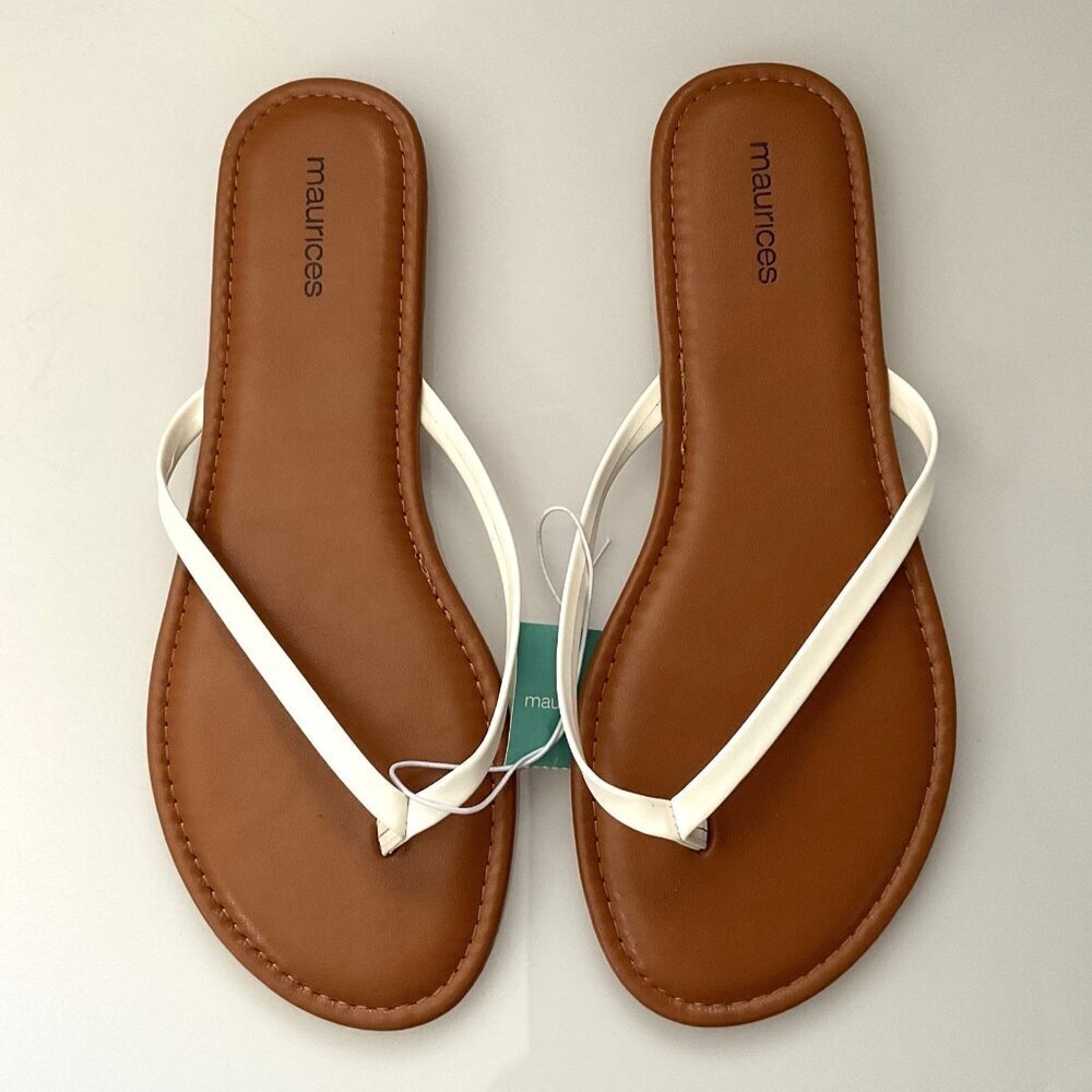 MAURICES WHITE FLIP FLOP SANDALS SIZE 9M
